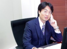 税理士へのお問い合わせ風景